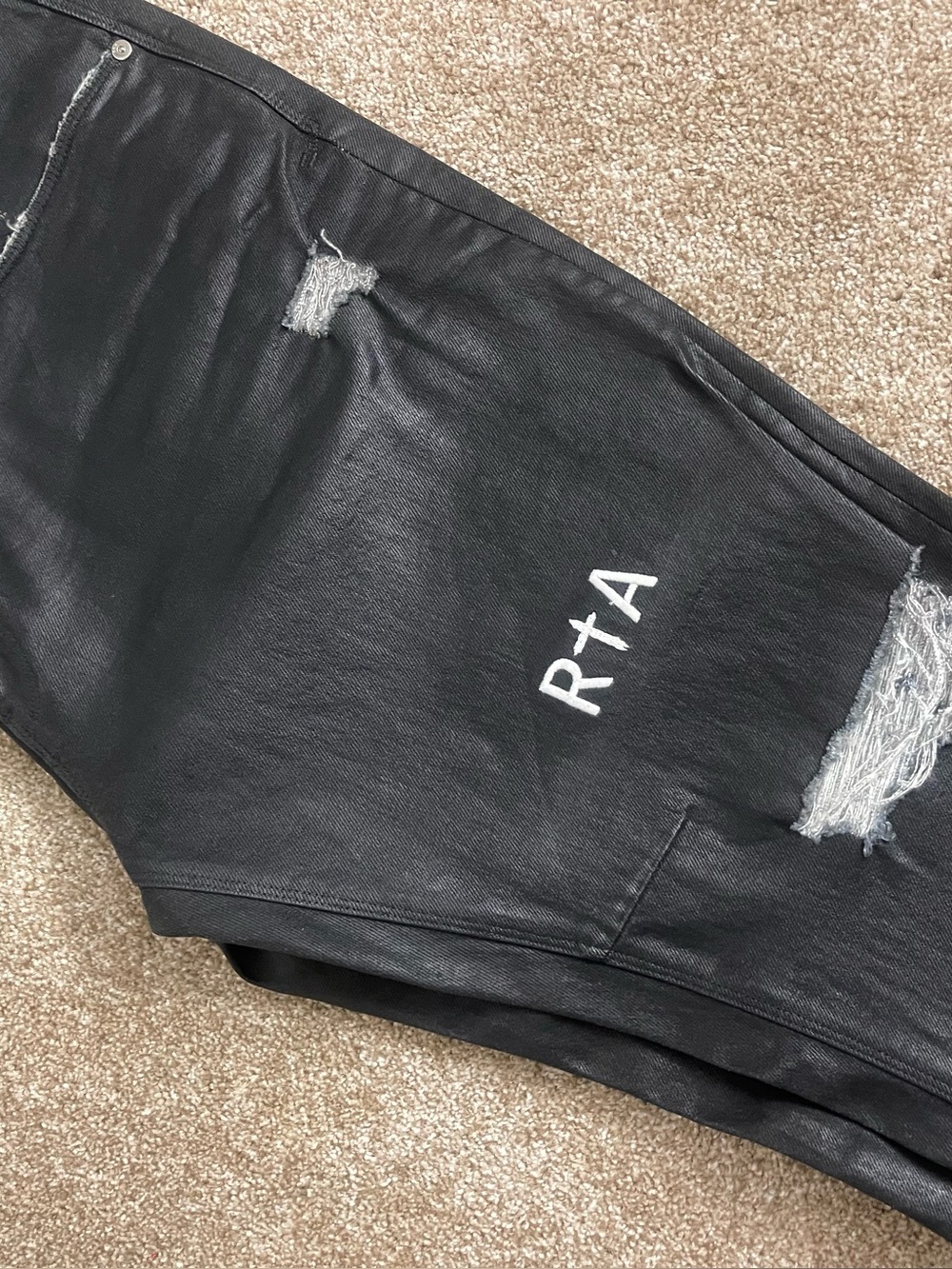 RTA Black Distressed Men’s Jeans
